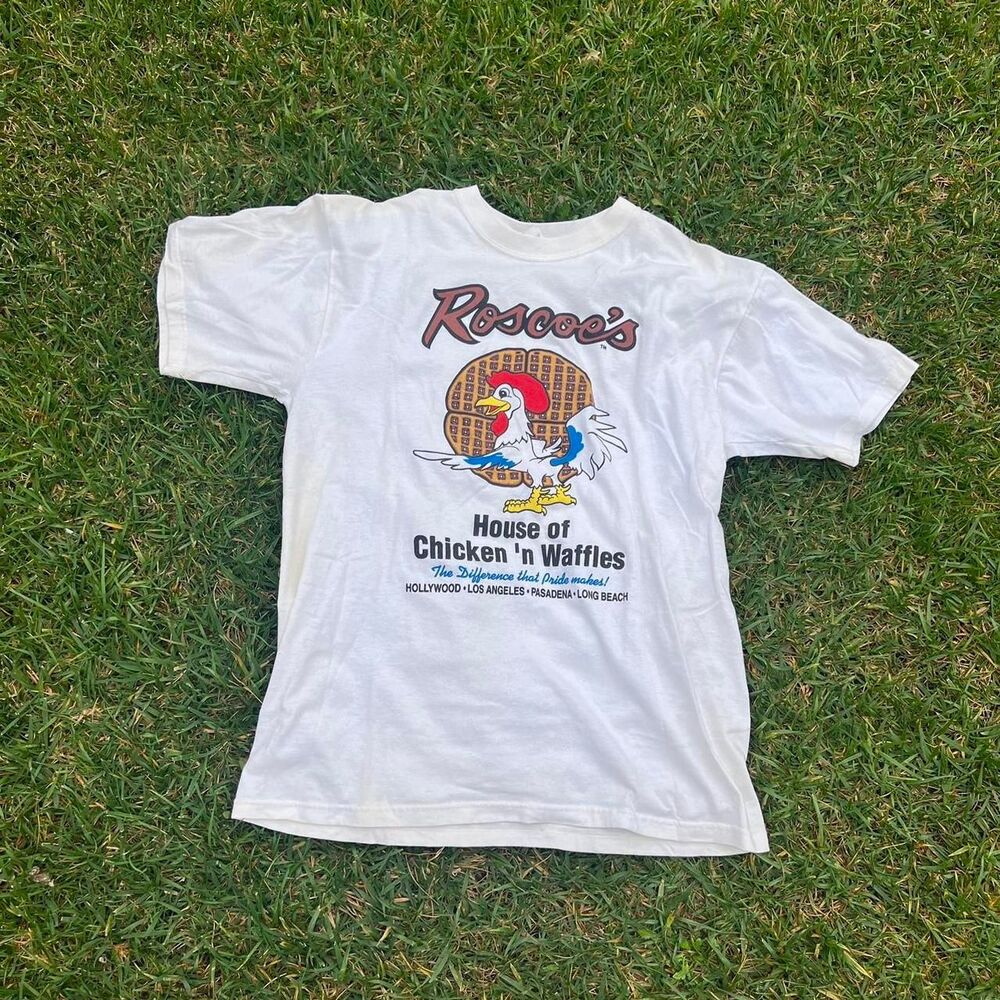 Roscoe’s chicken and waffle y2k tee 2000s mens size L